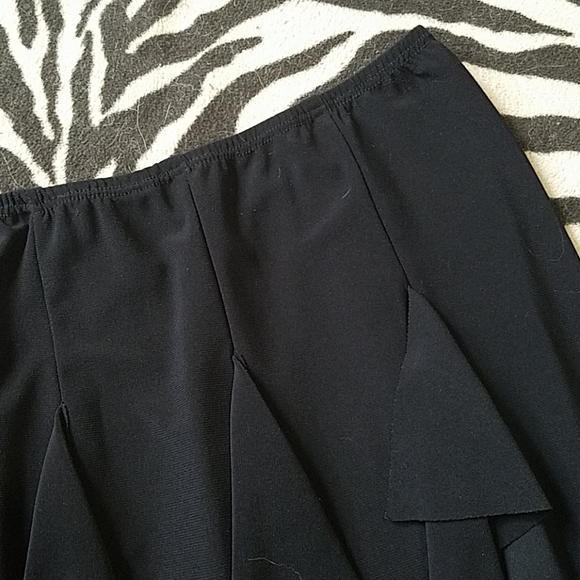 NWT Ruffle Pleated Skirt - Picture 3 of 4